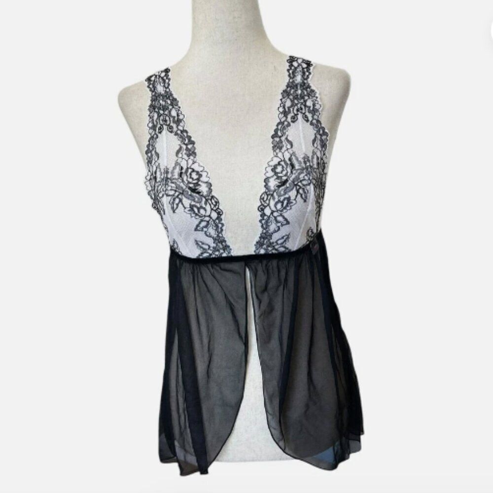 La Senza Lace and Mesh Negligee Split Front Lingerie